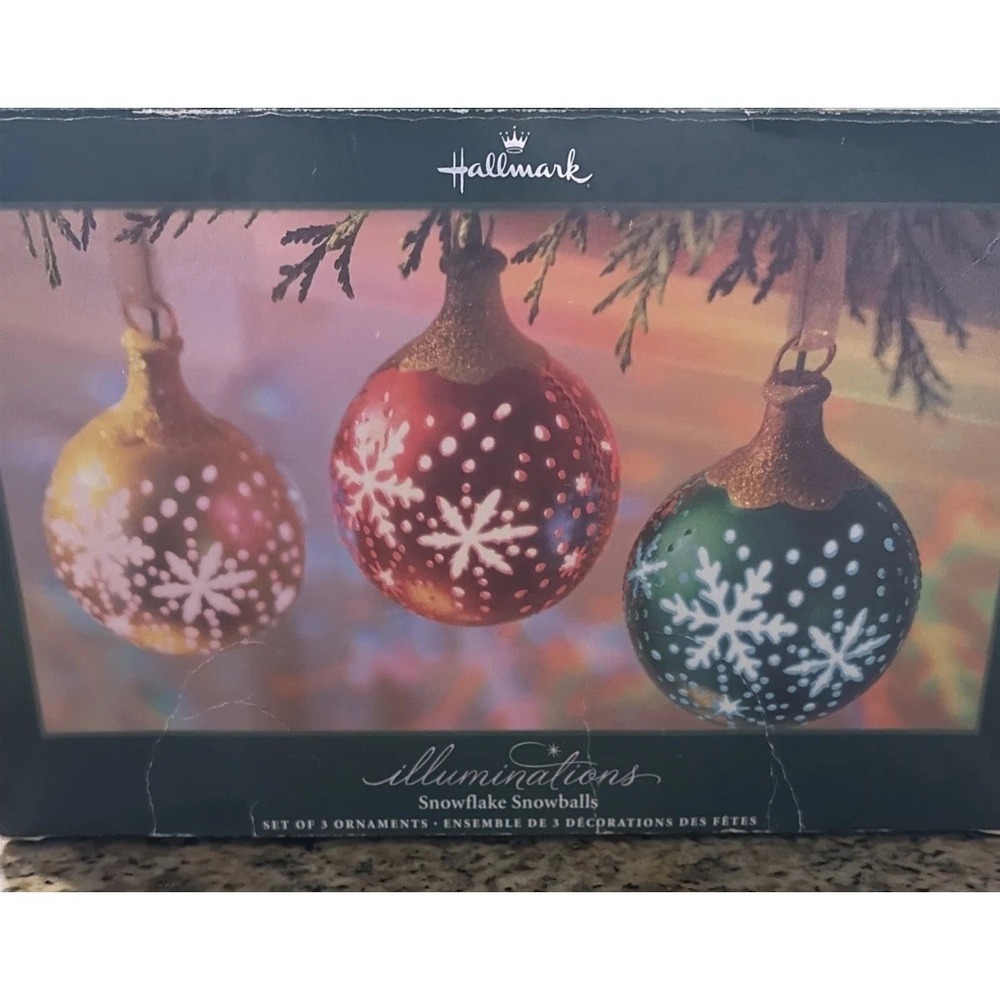 Hallmark 2005 Illuminations Snowflakes Snowballs Set Of 3